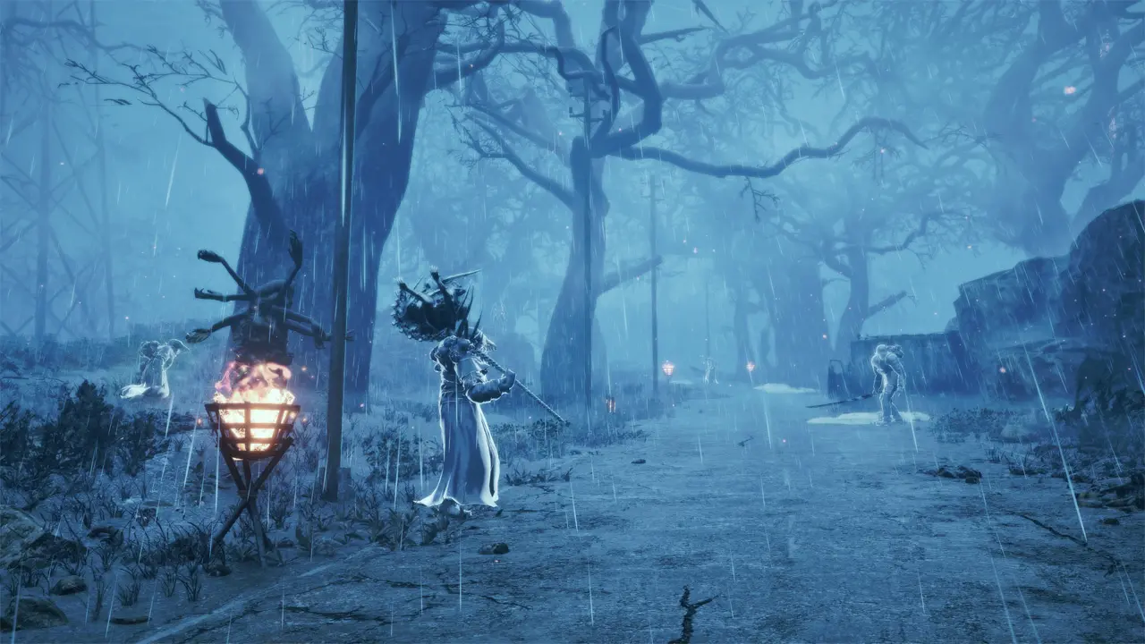 【レビュー】『CODE VEIN II(コードヴェイン2)』タイムトラベル×死にゲーの最強タッグ!前作超えの濃密ドラマと骨太バトルがヤバすぎる 7 『CODE VEIN II』フィールド画面。雨と霧に包まれ、死者のような姿が佇む森